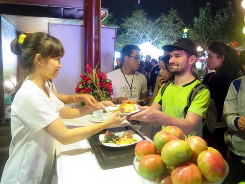 Hoi An food festival opens