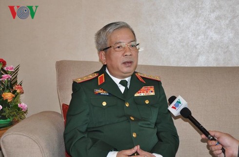 Memperkuat kerjasama pertahanan Vietnam-Tiongkok, memberikan perdamaian dan stabilitas kepada kedua negara dan kawasan - ảnh 1