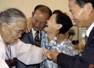 南北赤十字 離散家族再会協議 - ảnh 1