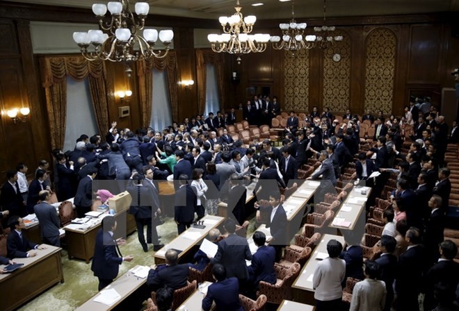 安全保障関連法 日本参院本会議で可決・成立 - ảnh 1