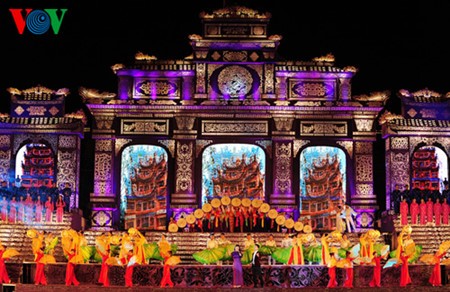 15カ国の20の芸術団 フエフェスティバル2016に参加 - ảnh 1