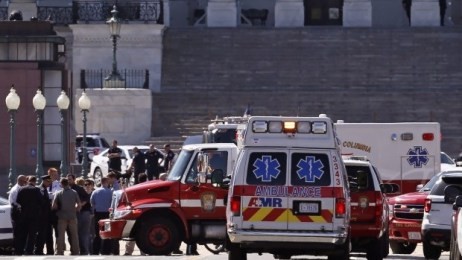 米議会施設に武器所持男、警官が発砲…女性けが - ảnh 1