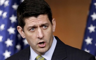 ライアン下院議長 「トランプ支持まだできない」 - ảnh 1