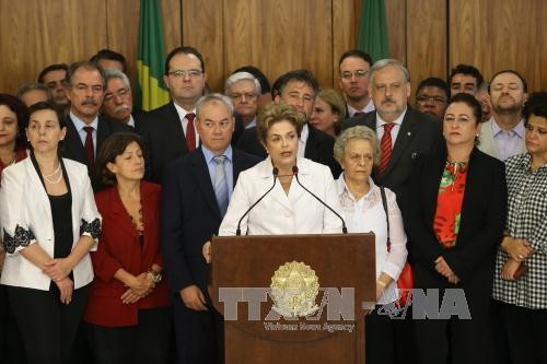 ブラジルのルセフ大統領停職=上院、弾劾裁判開始決定 - ảnh 1
