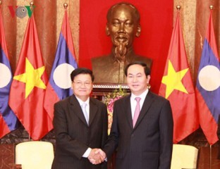 ベトナム指導部、ラオス首相と個別会見 - ảnh 1