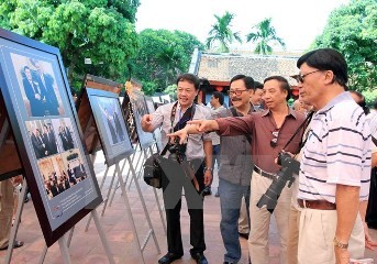 オバマ大統領訪越を前に、「越・米友好文化の架け橋」の集い - ảnh 1