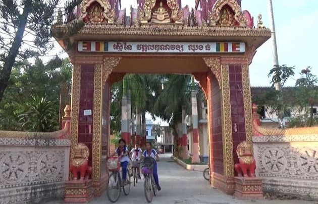  Khmer pagoda helps disadvantaged children attend school - ảnh 1
