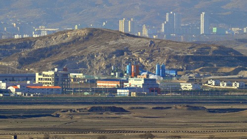 南北朝鮮、開城団地の再開へ向け14日協議再開で合意 - ảnh 1