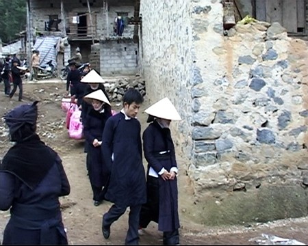 Custom of asking for wedding presents of the Tay - ảnh 2