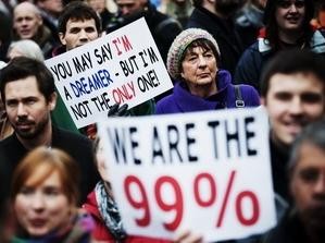 В США и Европе продолжают выражать протест жесткой экономики - ảnh 1