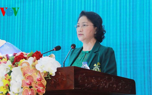 Chủ tịch Quốc hội Nguyễn Thị Kim Ngân tiếp xúc cử tri quân khu 9 - ảnh 1
