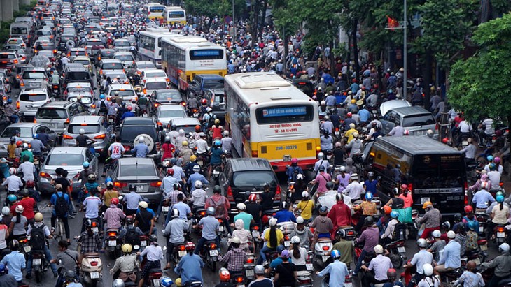 Giải pháp đảm bảo giao thông ở Hà Nội - ảnh 1