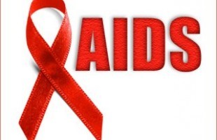 Mít tinh hưởng ứng Tháng hành động quốc gia phòng, chống AIDS - ảnh 1