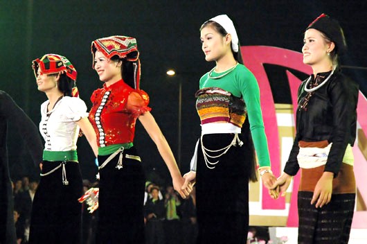 Trang phục của phụ nữ dân tộc Thái - CỔNG THÔNG TIN ĐIỆN TỬ TỈNH ĐIỆN BIÊN
