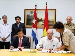 Việt Nam và Cuba nhất trí thúc đẩy hợp tác kinh tế thương mại - ảnh 1