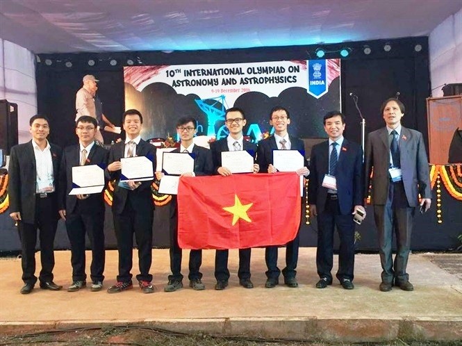 Việt Nam đoạt thành tích cao trong kỳ thi Olympic quốc tế về Thiên văn học và Vật lý thiên văn - ảnh 1