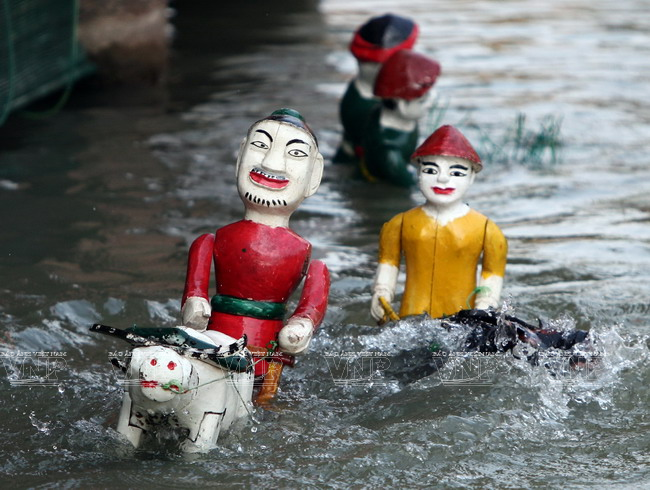 water puppet show - Viet Unique Tour