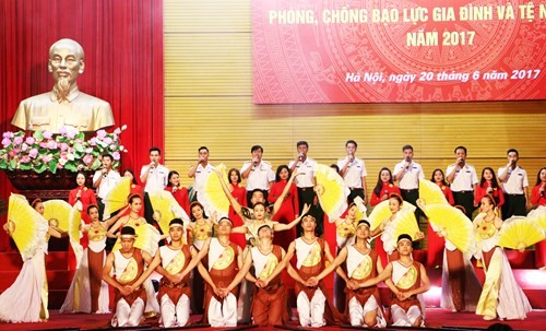 Truyền thông phòng, chống bạo lực gia đình và tệ nạn xã hội - ảnh 1