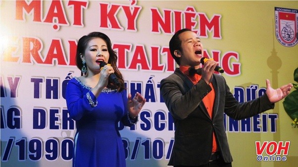Một tiết mục văn nghệ tại lễ kỳ niệm (Ảnh: voh.com.vn)