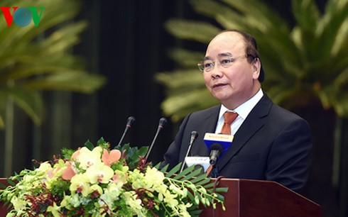 Prime Minister Nguyen Xuan Phuc meets prominent Overseas Vietnamese - ảnh 1