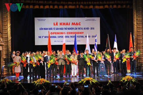 Hanoi hosts International Experimental Theatre Festival - ảnh 1