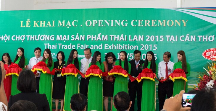 เปิดงานแสดงสินค้าไทยปี 2016 ณ นครเกิ่นเทอ - ảnh 1