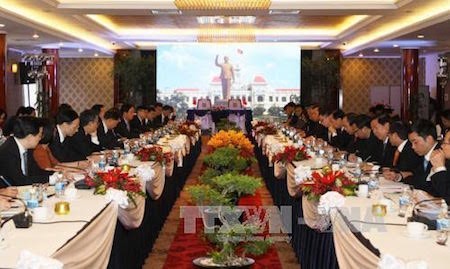 Ciudad Ho Chi Minh y Shanghai de China robustecen lazos - ảnh 1