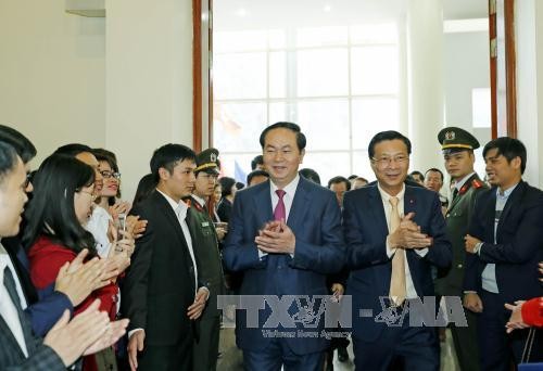 Presidente vietnamita pide mayor empeño de Quang Ninh en atracción de inversiones - ảnh 1