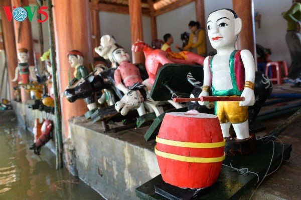 La aldea Dao Thuc y su original arte de las marionetas de agua - ảnh 3