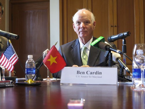 US Senator Benjamin Cardin: China’s acts threaten the whole region’s maritime safety and security - ảnh 1