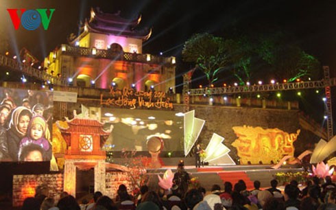 Gần 1000 kiều bào sẽ tham dự Chương trình Xuân Quê hương 2015 - ảnh 1