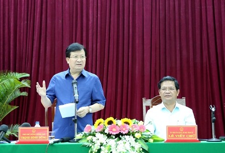 Phó Thủ tướng Trịnh Đình Dũng thăm và làm việc tại tỉnh Quảng Ngãi - ảnh 1