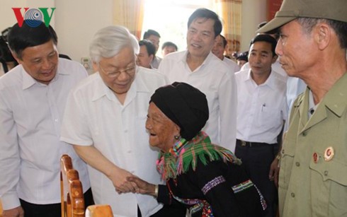 Tổng Bí thư Nguyễn Phú Trọng thăm và làm việc tại tỉnh Lai Châu - ảnh 3