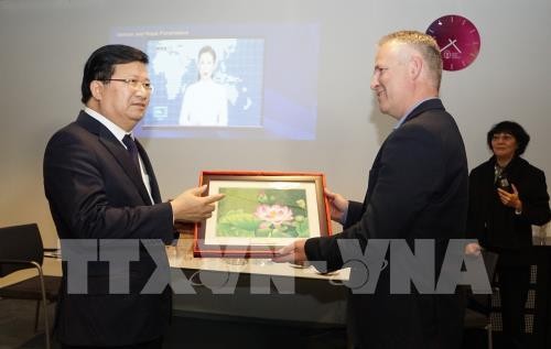 รองนายกรัฐมนตรีจิ่งดิ่งหยุงเยือนประเทศเนเธอร์แลนด์ - ảnh 1