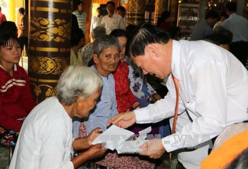 Chúc mừng đồng bào Khmer nhân dịp Tết Chôl Chnăm Thmây - ảnh 1