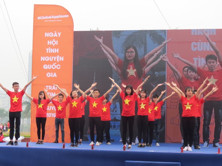 Gắn kết và tôn vinh những trái tim tình nguyện - ảnh 1