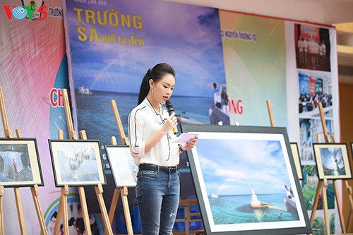 Người đẹp Truyền thông Ngọc Vân về trường cũ kêu gọi gây quỹ ‘Vì Trường Sa’ - ảnh 3