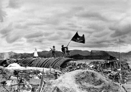 Feier zum Sieg in Dien Bien Phu - ảnh 1