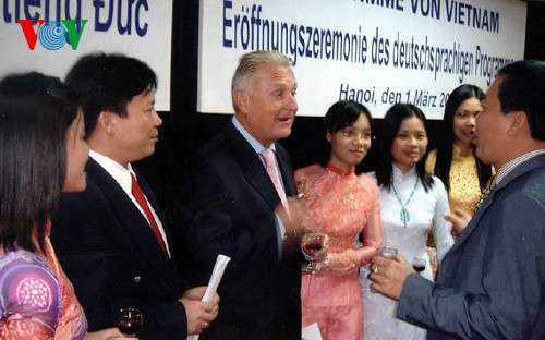 GERMAN RADIO PROGRAM FOSTERS VIETNAM-GERMANY FRIENDSHIP - ảnh 2