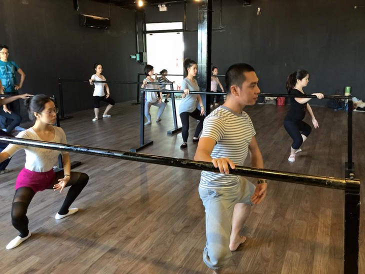 Ballet classes for adult - ảnh 1