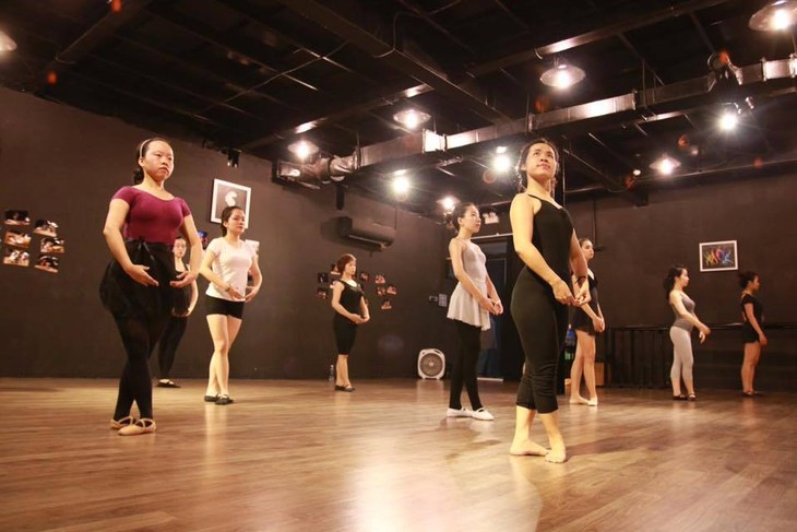 Ballet classes for adult - ảnh 2