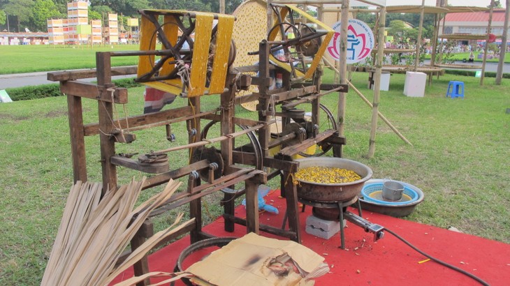 Vietnam Traditional Craft Village Tourism Festival 2016 at Thang Long Imperial Citadel - ảnh 7