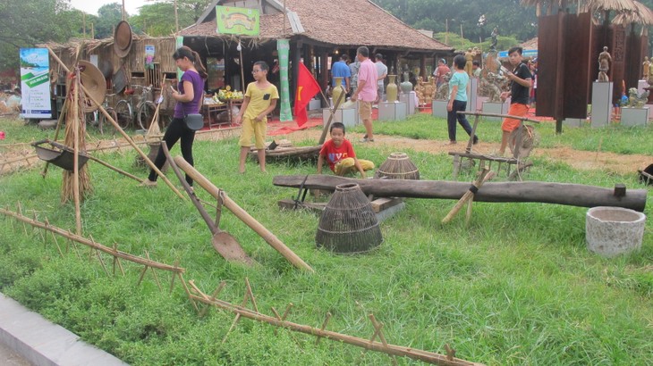 Vietnam Traditional Craft Village Tourism Festival 2016 at Thang Long Imperial Citadel - ảnh 14