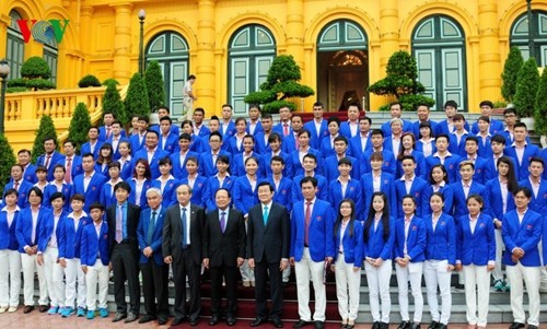 ប្រធានរដ្ឋវៀតណាម លោក Truong Tan Sang ៖ កីឡាវៀតណាមត្រូវឆ្ពោះទៅកំរិតទ្វីបអាស៊ីនិងពិភពលោក - ảnh 1