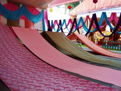 ឧទ្ទេសនាមអំពីភូមិសូត្រ Van Phuc - ảnh 1