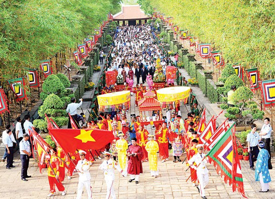 ជំនឿសាសនាធ្វើសក្ការះបូជាស្តេច Hung ៖កម្លាំងតភ្ជាប់សហគមន៍ - ảnh 2