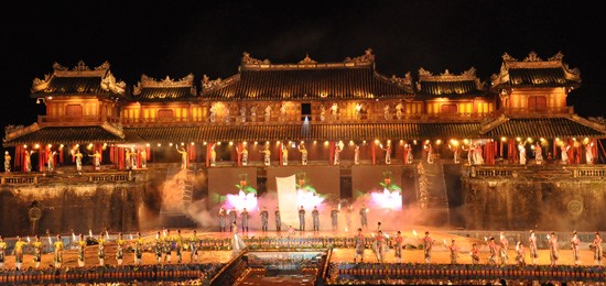 Ouverture du Festival de Hue 2012 : une soirée culturelle splendide - ảnh 2