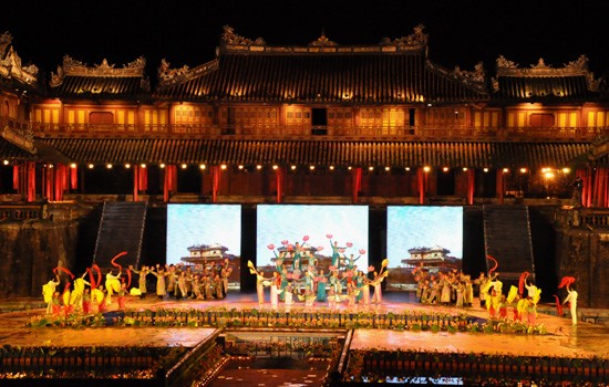 Ouverture du Festival de Hue 2012 : une soirée culturelle splendide - ảnh 8