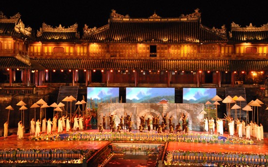 Ouverture du Festival de Hue 2012 : une soirée culturelle splendide - ảnh 4
