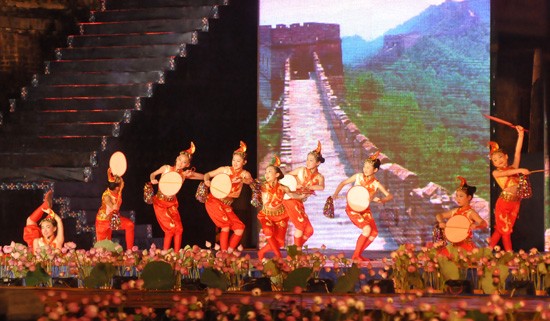 Ouverture du Festival de Hue 2012 : une soirée culturelle splendide - ảnh 13